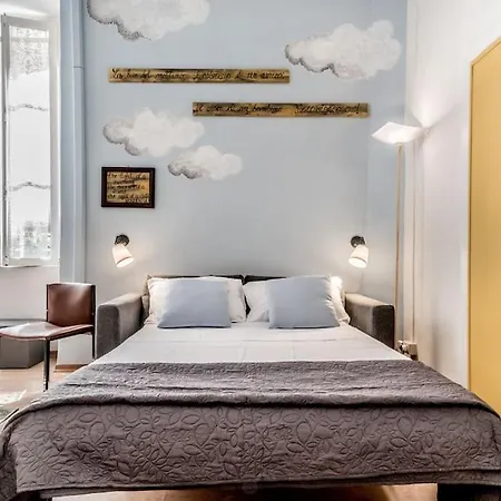 Vatican Blue Sky Apartment *