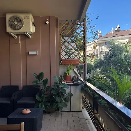 Moderno Bilocale Con Terrazzo Apartment Rome