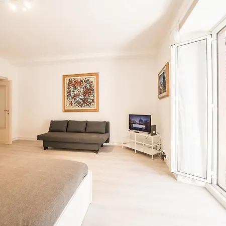 La Finestra Sui Palazzi Di * Rome