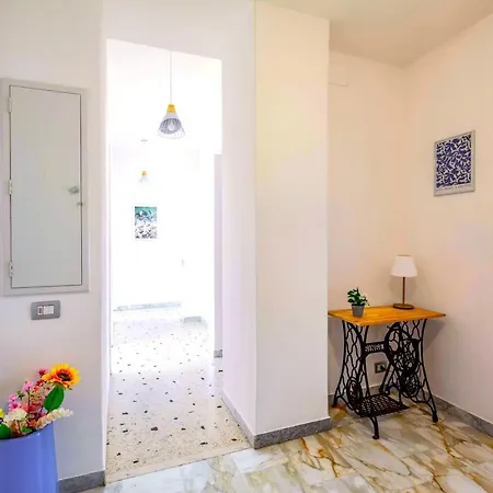 Hostly - Family Stresa Apartment