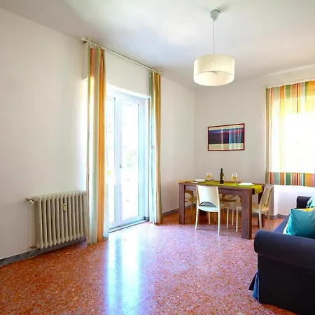 Apartment Hostly - Family Stresa