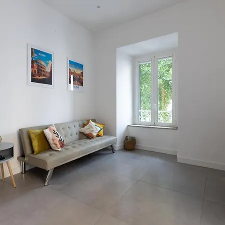 Apartament Domus Pontificia *