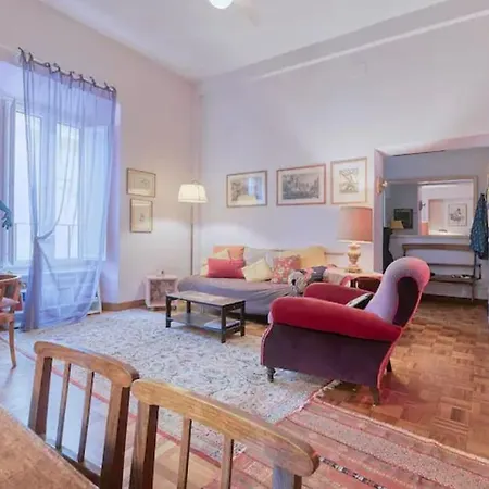 Romantica A Via Giulia Apartment *