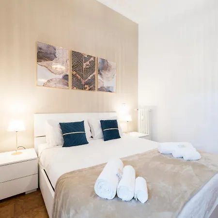 {2 Steps From The Colosseum} Free Wi-fi & Netflix Apartment