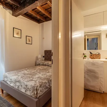 Apartment Piazza Di Spagna Classy