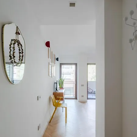 Happy Domus - Rosso Corte Trastevere *