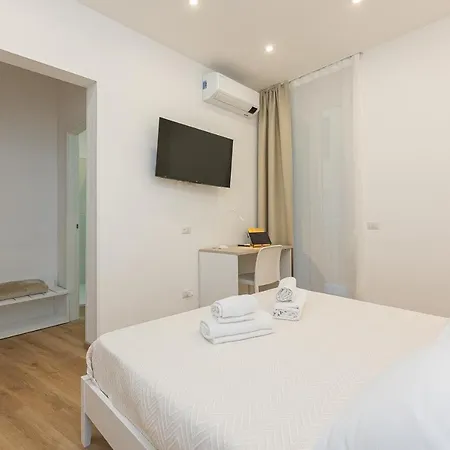 Apartment Colosseum Holidays - Three-bedroom *