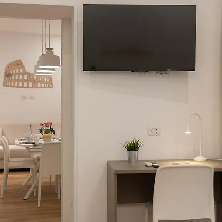 Apartment Colosseum Holidays - Three-bedroom Rome