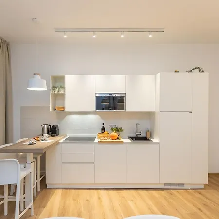 Colosseum Holidays - Three-bedroom Rome