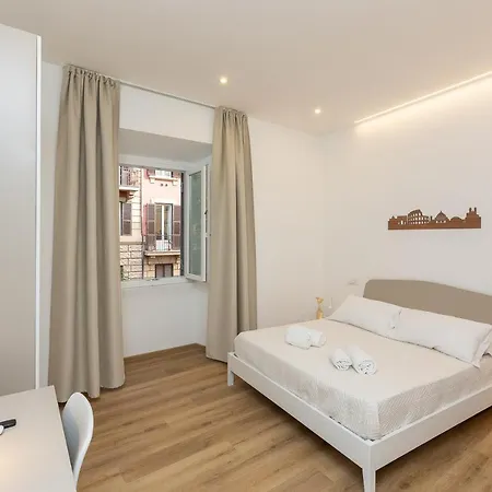 Apartment Colosseum Holidays - Three-bedroom *