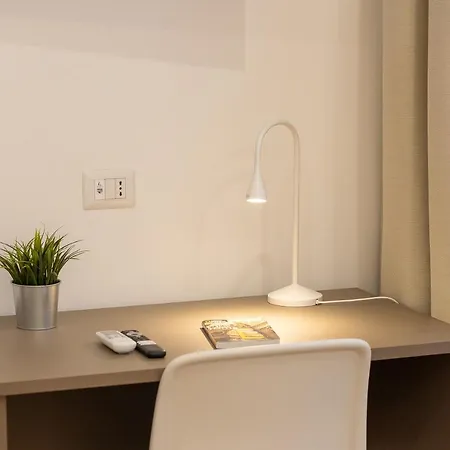 Colosseum Holidays - Three-bedroom *