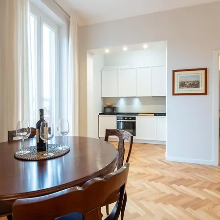 View Luxury Piazza Del Popolo Apartment