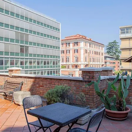 Marignoli Loft Near Borghese, Explore Apartment Rome