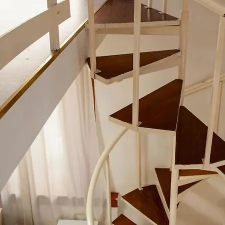 Marignoli Loft Near Borghese, Explore Apartment Rome