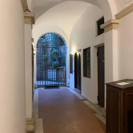 Navona Rhome