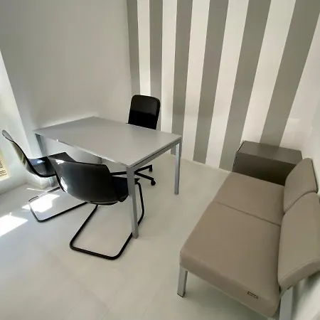 Frezza Business Office & Lounge Apartment Rome