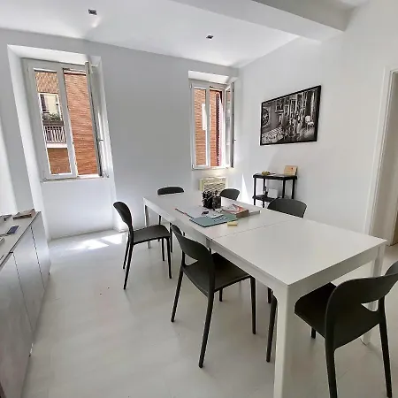 Frezza Business Office & Lounge *