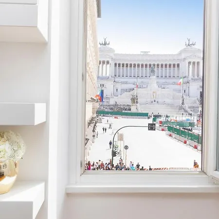 Amazing Vista Piazza Venezia * Roma