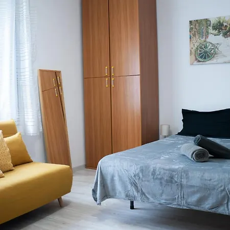 Nonna Pina Moderno Vicino Metro Awifi,netflix Apartamento *