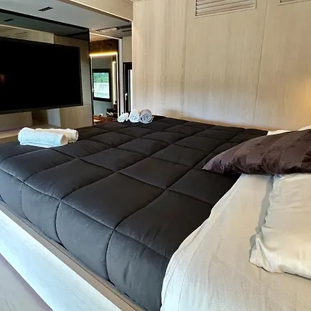 5 Stars * - Luxury House Appartamento Roma