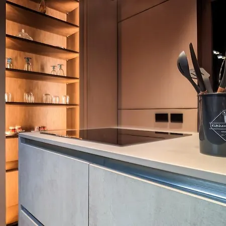 5 Stars * - Luxury House Appartamento *