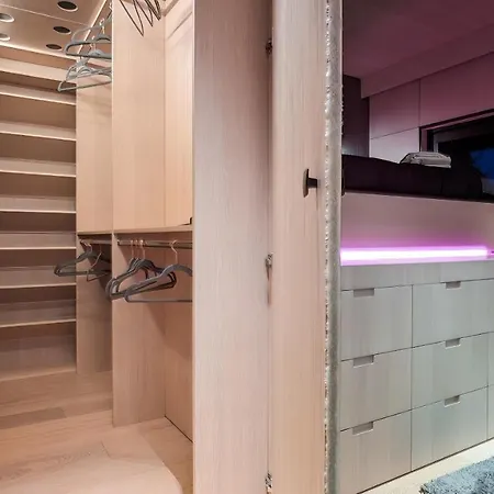 5 Stars * - Luxury House * Roma