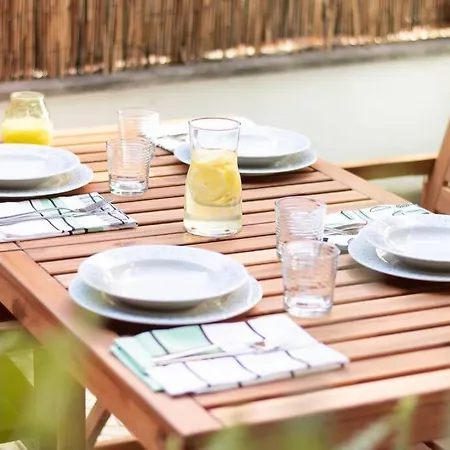 Oasi Di Relax: Con Giardino A *