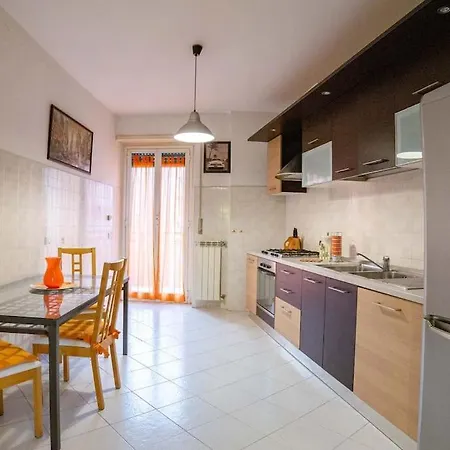 Hostme Luminoso Metro Marconi Apartment *