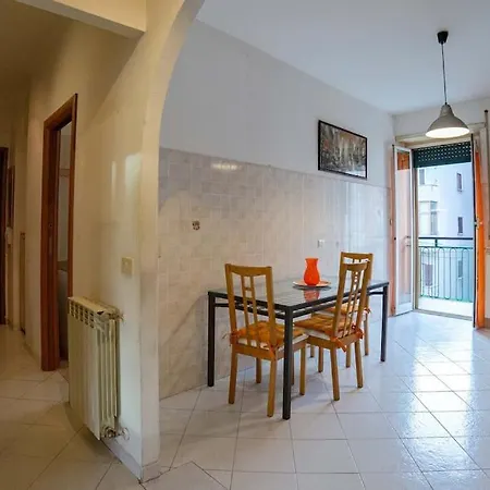Apartment Hostme Luminoso Metro Marconi