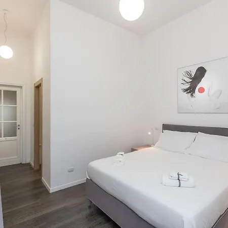 Elegant Near The Colosseum And Metro Apartamento *