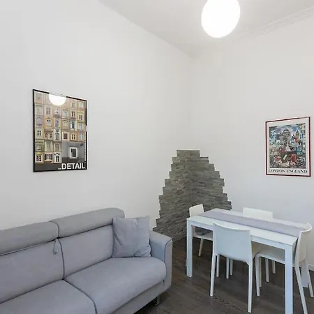 Apartamento Elegant Near The Colosseum And Metro Roma