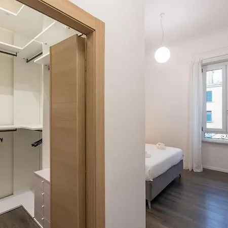 Elegant Near The Colosseum And Metro * Roma