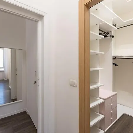 Elegant Near The Colosseum And Metro Apartamento