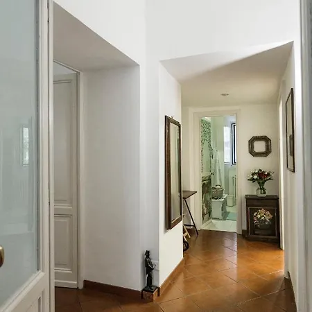 San Pietro Garden House Apartament *