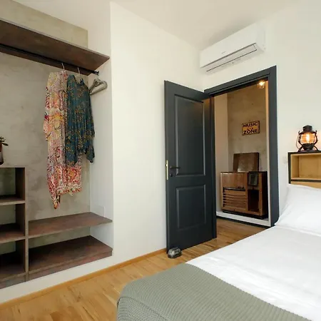 Appartement Ych-trilocale Stile Industriale Rome