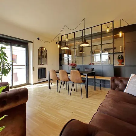 Ych-trilocale Stile Industriale * Roma