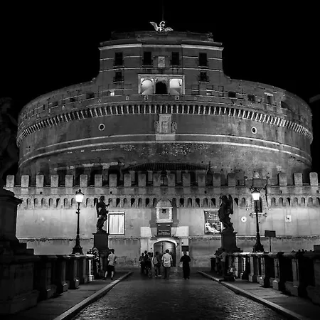 I Sanpietrini Vatican Apartment *