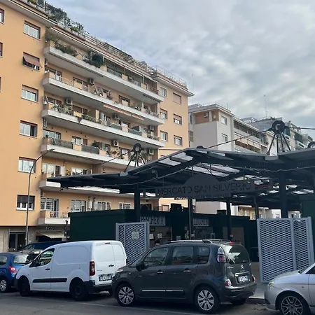 Appartamento Silverius - Roma's Delightful