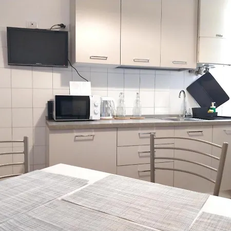 La Dimora Di Enea * Roma