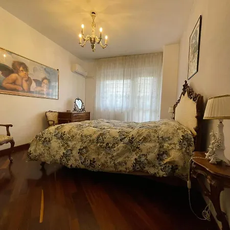 Bed and breakfast Stanza Classica Eur Tintoretto Roma