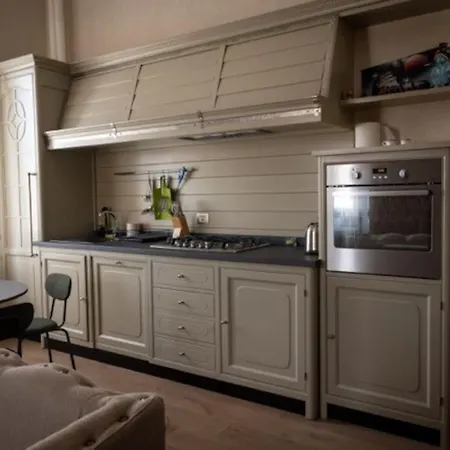 Merulana Penthouse: 5 Minutes Walk From Colosseum