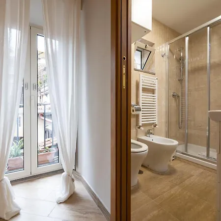 Minerva House Pantheon Apartment