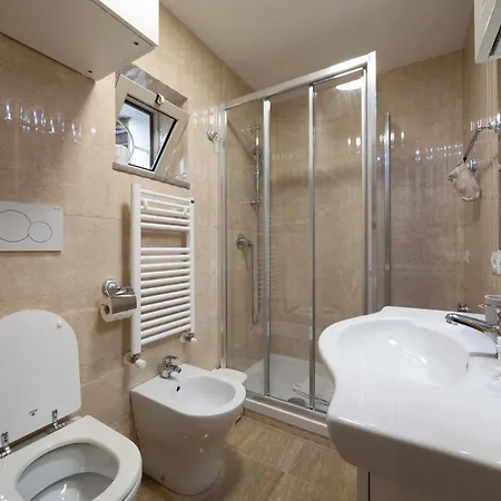 Minerva House Pantheon Apartment