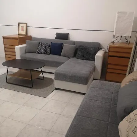 Apartment Romeo. Luminoso Al Centro Di Rome