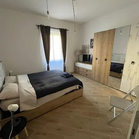 San Paolo Lellas Apartment