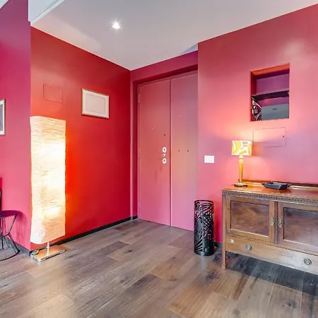 Apartment Music Bridge *