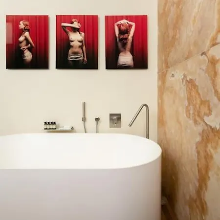 Apartment Casa Arte, A Burghesius Home Rome