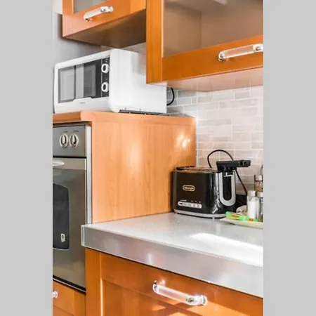 Bro House Rom