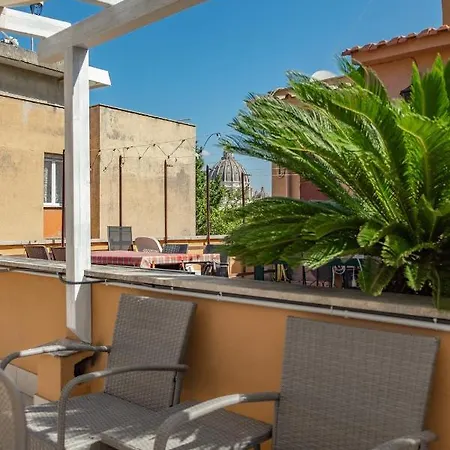 Apartment Clivo's 1 Buddyrent Rome