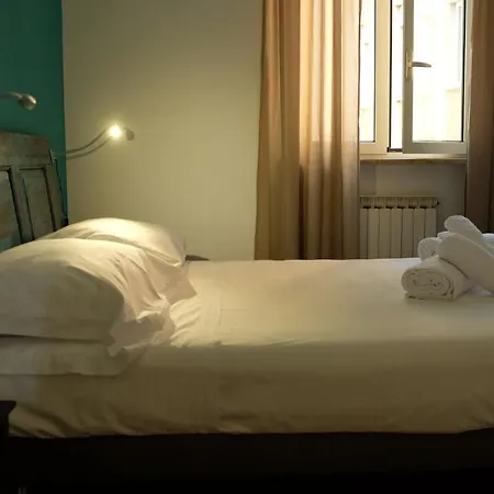 Clivo's 1 Buddyrent Apartment *
